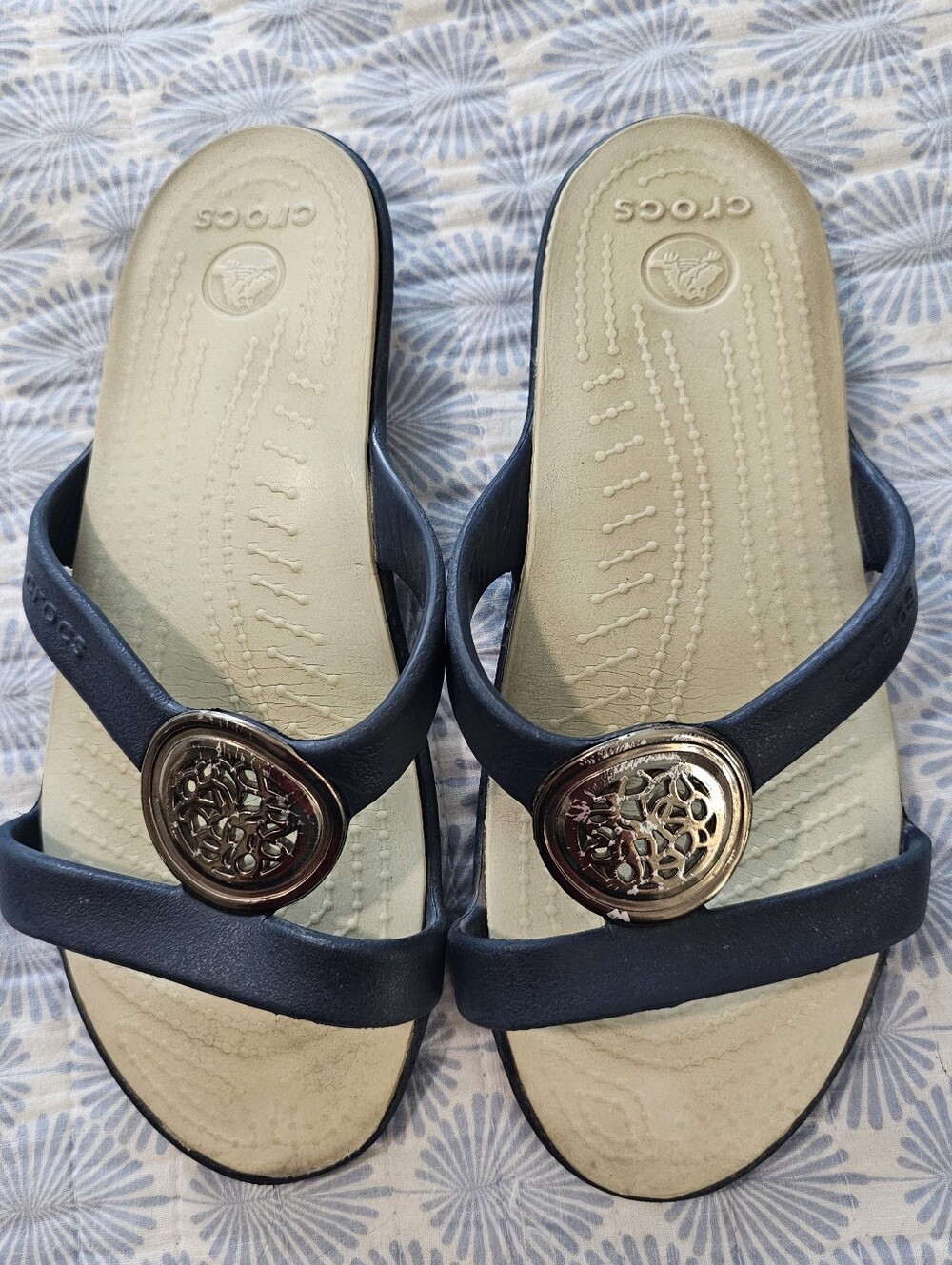 Women's Size 6 Navy/Stucco Sanrah Circle Slide Sandal - Casual Comfort!